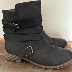 Report matters black leather? Moto boots booties buckles zipper side 8.5